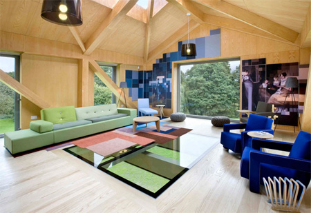 Дом, балансирующий в воздухе Дом, балансирующий в воздухе