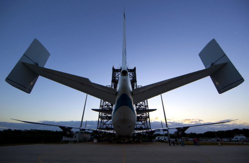����� Discovery ���������� � ��������� �����