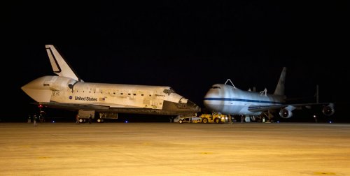 ����� Discovery ���������� � ��������� �����