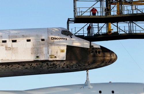 ����� Discovery ���������� � ��������� �����