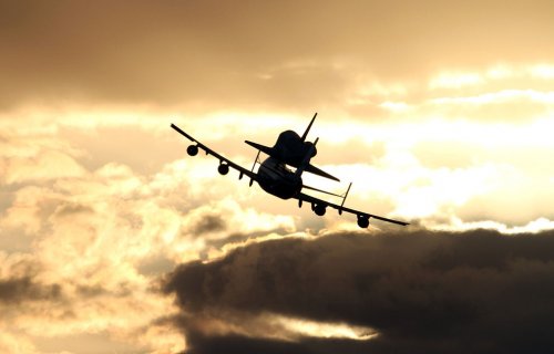 ����� Discovery ���������� � ��������� �����