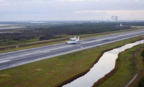 ����� Discovery ���������� � ��������� �����