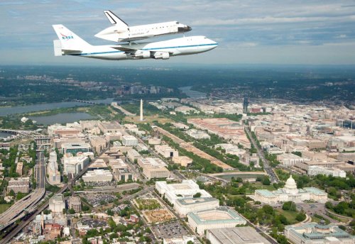 ����� Discovery ���������� � ��������� �����