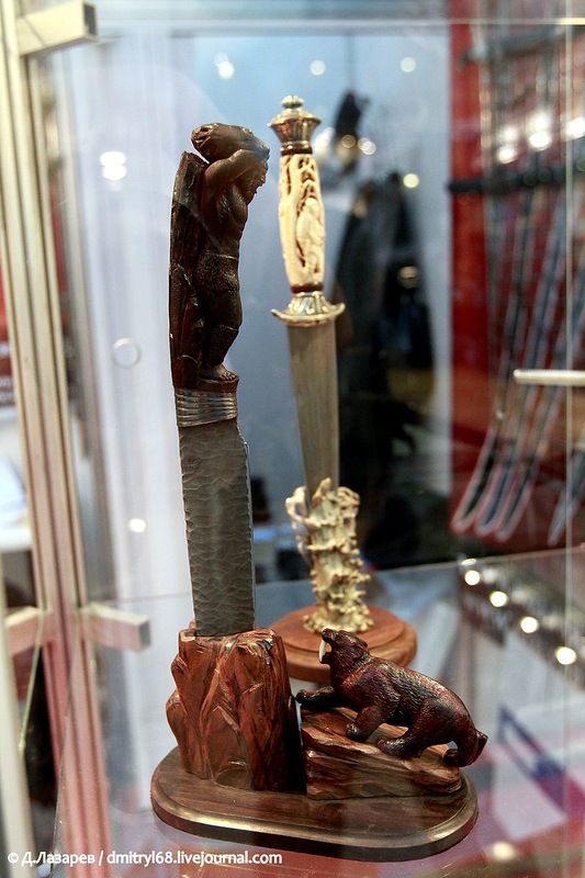 Оружие, представленное на Международной выставке "Arms & Hunting 2012" Оружие, представленное на Международной выставке "Arms & Hunting 2012"