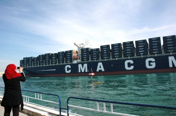 CMA CGM Marco Polo � ���������� � ���� �����-�������������