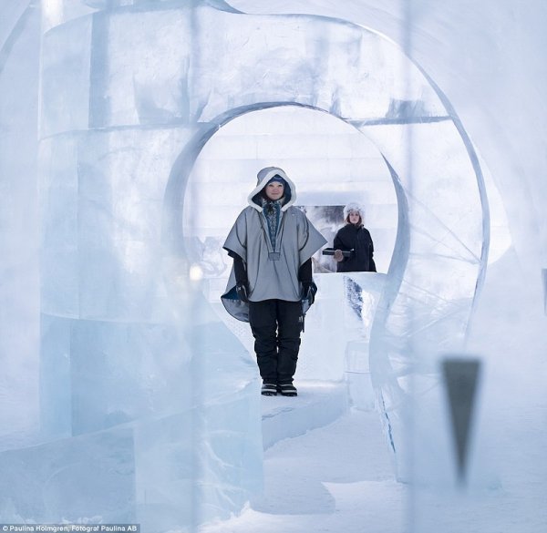 ����������� ����� ��������� Icehotel � ������ (18 ����)