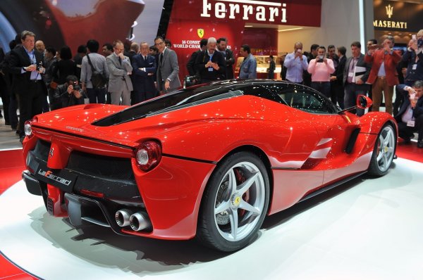 ������������ Geneva Motor Show 2013 (73 ����)