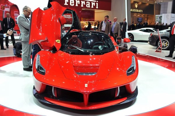 ������������ Geneva Motor Show 2013 (73 ����)