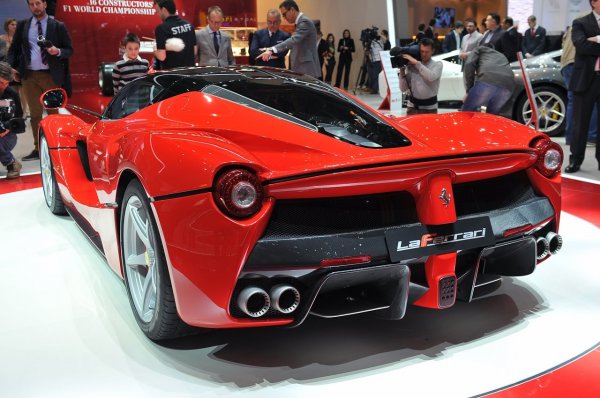 ������������ Geneva Motor Show 2013 (73 ����)