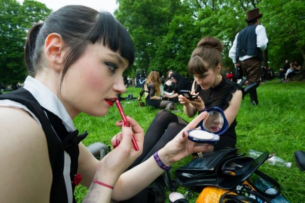 ��������� ��������� Wave-Gotik Treffen 2013, ���������� � �������� (23 ����)