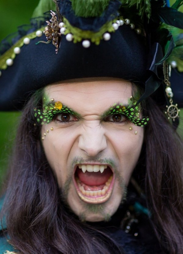 ��������� ��������� Wave-Gotik Treffen 2013, ���������� � �������� (23 ����)