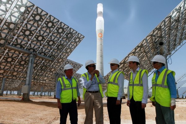 Gemasolar � ������ ��������� ��������������, ��������� �������� 24 ���� � �����