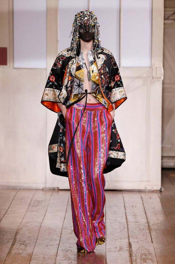 Показ Maison Martin Margiela Haute Couture весна/лето 2014 (22 фото) Показ Maison Martin Margiela Haute Couture весна/лето 2014 (22 фото)