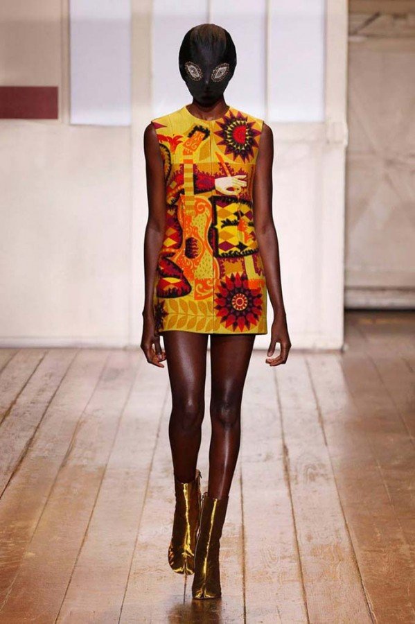 Показ Maison Martin Margiela Haute Couture весна/лето 2014 (22 фото) Показ Maison Martin Margiela Haute Couture весна/лето 2014 (22 фото)