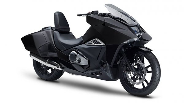 ������������� ��������� Honda NM4 Vultus (12 ����)