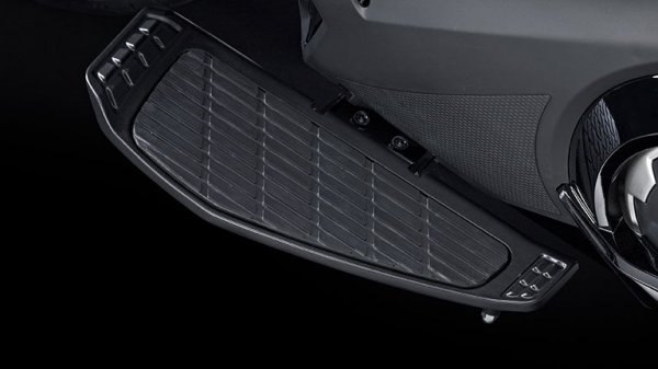 ������������� ��������� Honda NM4 Vultus (12 ����)