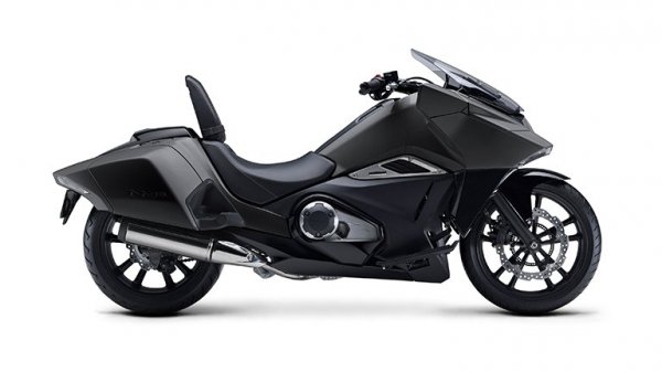 ������������� ��������� Honda NM4 Vultus (12 ����)