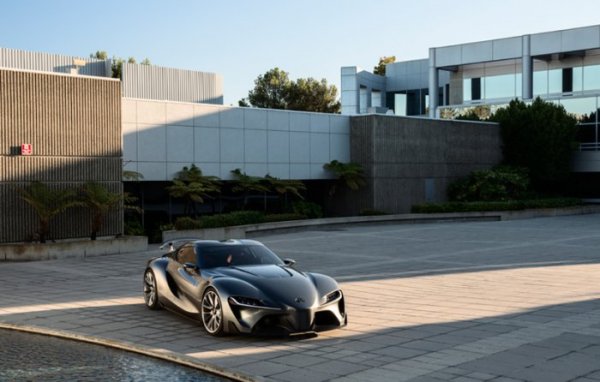�������-��� Toyota FT-1 ������� ��������� (10 ����)