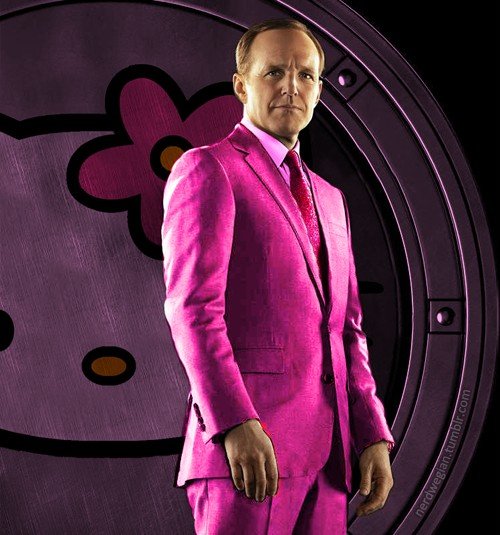 Знаменитые супергерои в стиле а-ля Hello Kitty (12 фото) Знаменитые супергерои в стиле а-ля Hello Kitty (12 фото)