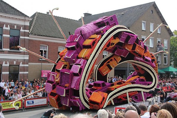 � ����������� ������ ����� ������ Corso Zundert 2014 (27 ����)