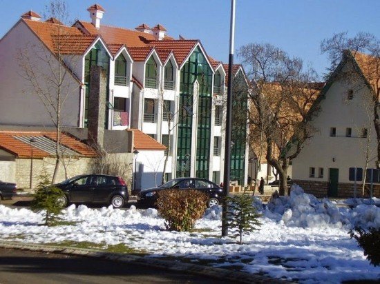 Добро пожаловать в Ифран, маленькую африканскую Швейцарию (8 фото)