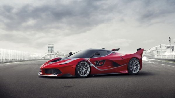 Ferrari FXX K � ����� ������ �������� (6 ����)