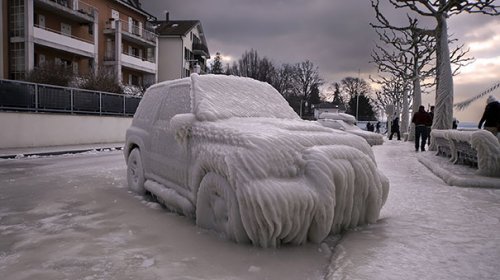 Автомобили как произведения ледяного искусства (28 фото) Автомобили как произведения ледяного искусства (28 фото)