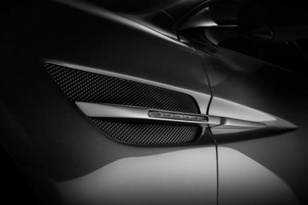 ������������ �������� Thunderbolt �� Galpin Aston Martin (11 ����)