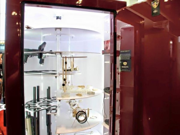 ��������� ��������� ����� �� Pendleton Safes (9 ����)