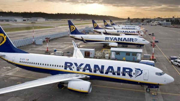������ ��������� � ���, ����� �������� ����� Ryanair � �������