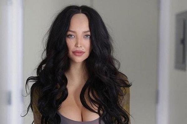 Жена Александра Цекало поделилась пикантным снимком