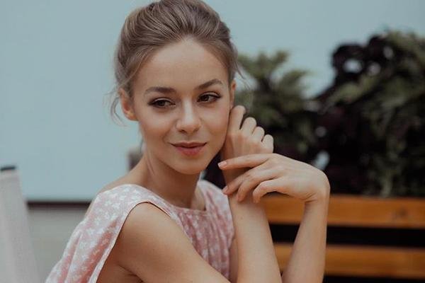 Рину Гришину раскритиковали без макияжа