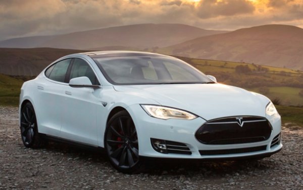 ������ Tesla ������ ������ �� �������� ��� ��������